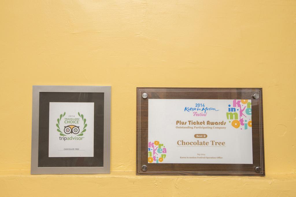 Chocolate Tree Sinchon Hotel Seúl Exterior foto