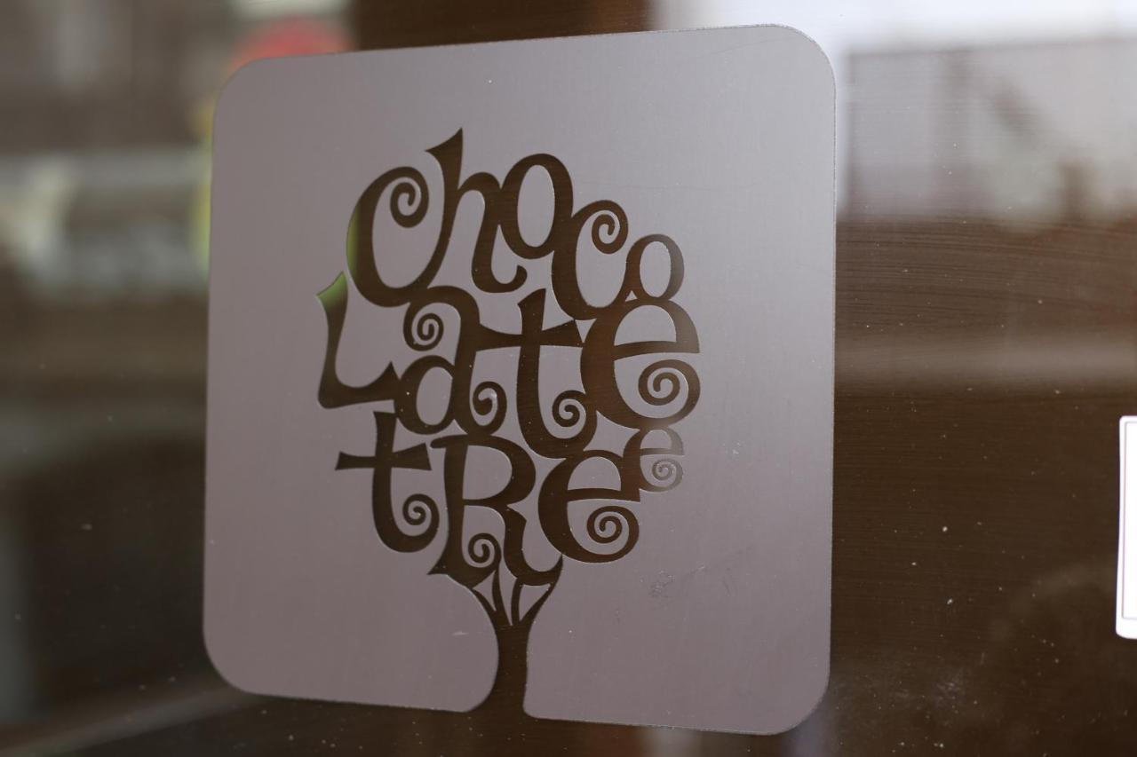 Chocolate Tree Sinchon Hotel Seúl Exterior foto
